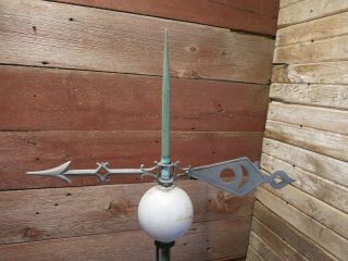 Vintage Metal Arrow Lightning Rod White Milk Glass Ball Weathered Lighting Rod 2