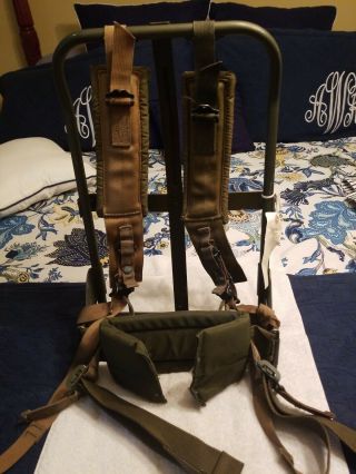 Vintage Army Strape Shoulder Pack Frame