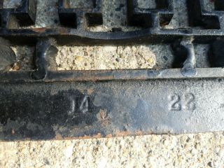 Antique/Vintage Cast Iron FLOOR Register Heat Vent Grate 24 