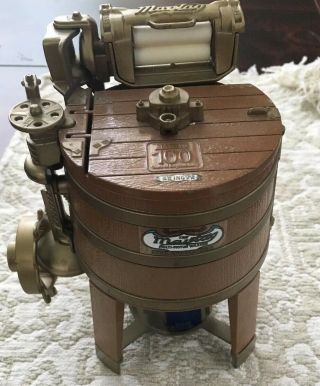 Vintage Ertl Maytag Wringer Washing Machine