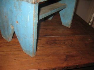 ANTIQUE SQUARE NAIL BENCH BEST OLD BLUE PAINT,  BEST DETAIL AAFA NR 5