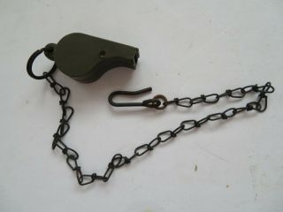 Vintage US Army Plastic MP Military Whistle With Metal Chain OD Olive Drab 2