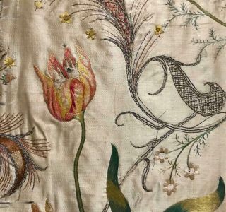 EXQUISITE RARE EARLY 18th CENTURY FRENCH SILK & GOLD THREAD EMBROIDERY,  16. 4