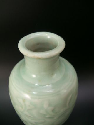 CHINESE INCISED GREEN LONGQUAN CELADON FLORAL VASE 9