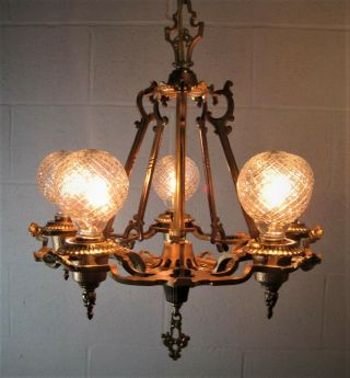 Chandelier Antique Tudor 5 Lights 5 Gold & Bronze Hanging Arms Restored