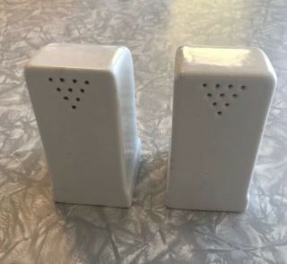 O’keefe and Merritt Stovetop Salt And Pepper Shakers 5