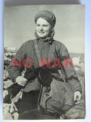 Wwii Photo Soviet Lady Woman Medic Military Uniform W Ppsh Mg