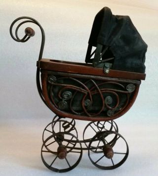 Antique Baby Doll Stroller Vintage Wooden Carriage Buggy Pre - owned 2