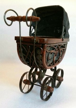 Antique Baby Doll Stroller Vintage Wooden Carriage Buggy Pre - owned 3