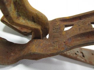 Vintage Cast Iron Wood Stove Plate Hinged Lid Lifter Handle Multi - tool Ornate 3