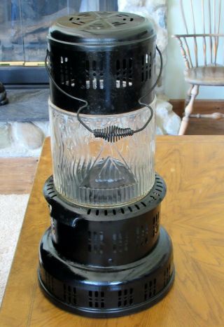 Antique Perfection Heater Model 735 Firelight W/ Stunning Glass Globe Complete