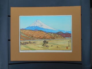 Good Toshi Yoshida (1911 - 1995) Woodblock Print Titled " Mt Fugi From Chito "