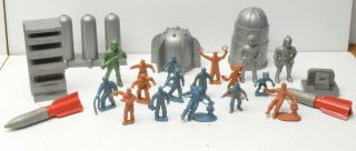 Marx - Vintage Space Patrol Rocket Port Playset tin litho figures,  parts 2