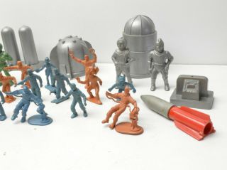 Marx - Vintage Space Patrol Rocket Port Playset tin litho figures,  parts 8