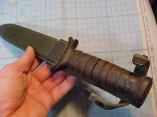 WWII US M3 FIGHTING KNIFE - CASE BLADE MARKED - 2