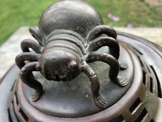 LARGE CHINESE 18TH / 19TH CENTURY QING DYNASTY BRONZE CENSER SPIDER BATS TRIGRAM 11