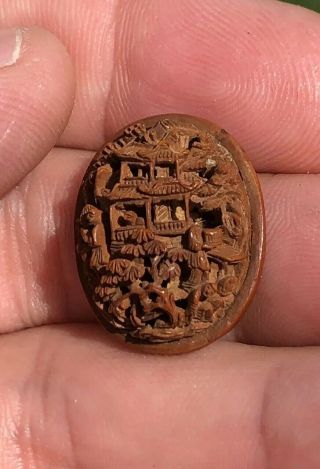 Fine Chinese Qing Dynasty 19th Century Hediao Carved Nut Bead