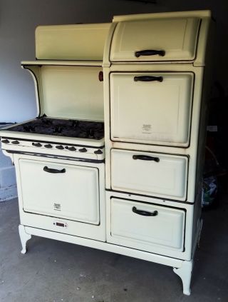 1930 Clark Jewel Cream Colored Antique Gas Stove. ,  Great.