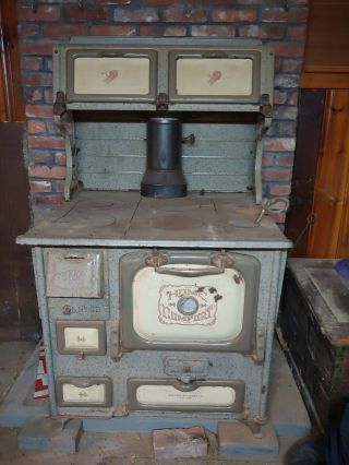 Antique Home Comfort Wood Burning Cook Stove Wrought Iron Range Company,  No.  Cb