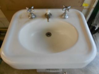 Vintage 1923 Kohler Porcelain Cast Iron Bathroom Pedestal Sink With Faucets. 3