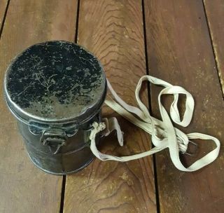 WW1 German Gas Mask And Container 2