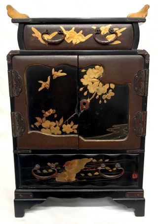 Lovely Vintage Chinese Chinoiserie Lacquered Jewelery Box Cabinet Chest Trinket