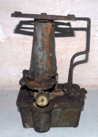 Old Rare Antique Cast Iron Stove Heater Kerosene Oil Burning Collectiblle Stove 2