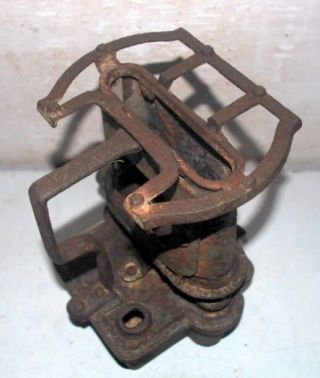 Old Rare Antique Cast Iron Stove Heater Kerosene Oil Burning Collectiblle Stove 4