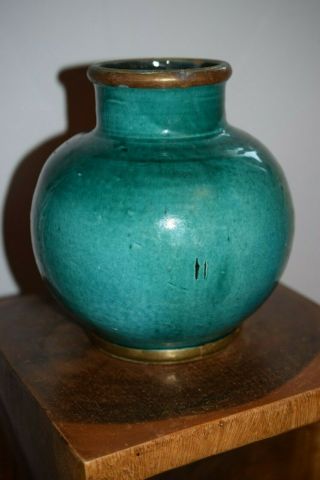 A Fine Antique Large Green Crackle Glaze Vase - 19th