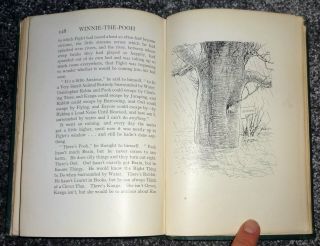 1ST ED ' WINNIE THE POOH,  BY A.  A.  MILNE,  ILLUSTRATED BY E.  SHEPARD,  PRINTED 1926 12