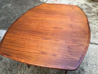 Dillingham Mid Century Walnut Dining Table and 6 chairs 4