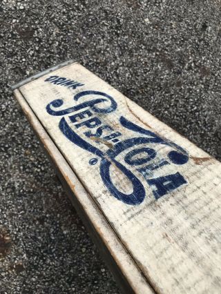 Very Rare White Blue Vintage 1975 Pepsi Cola Script 16oz Wood Soda Pop Crate 2