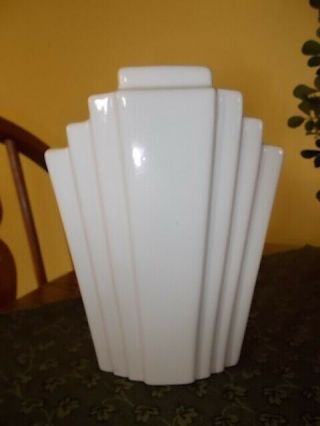 Gorgeous Vintage Art Deco Skyscraper Vase White Ceramic Pottery 8 " Htf