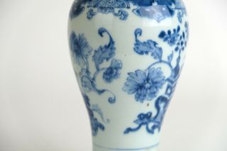 Antique Chinese Porcelain Qianlong Period Blue & White Vase 18th Century 5