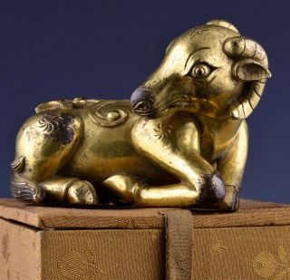 CHINESE GOLD GILT BRONZE RAM FIGURE SCROLL WEIGHT MING QING DYNASTY 2