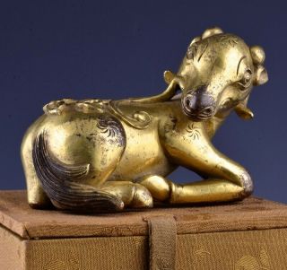 CHINESE GOLD GILT BRONZE RAM FIGURE SCROLL WEIGHT MING QING DYNASTY 3