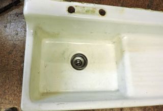 ANTIQUE CAST IRON FARMHOUSE WALL MOUNTED KITCHEN SINK W/ DRAINBOARD 3