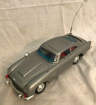 1965 Gilbert James Bond 007 Aston Martin DB5 Tin Toy Box 2