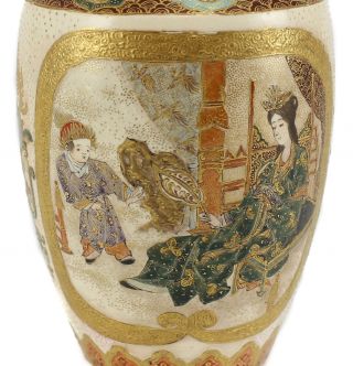 Japanese Satsuma Kutani Porcelain Vase,  finely Hand Painted cranes 19th Century 4