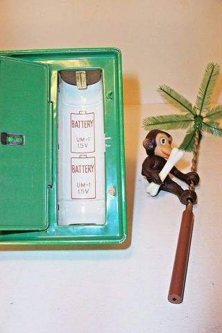 1950 ' s MISCHIEVOUS MISCHIEF MONKEY BATTERY OPERATED TIN LITHO TOY JAPAN 11