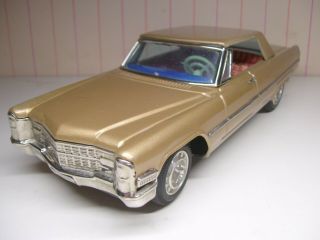 Big 10 - 1/2” Bandai Japan Tin Friction 1966 Cadillac Exc,