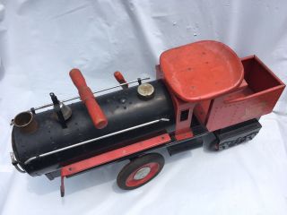 Vintage Keystone R.  R.  Ride On Train - 6400 - Pressed Steel Toy Train 26 inches 2