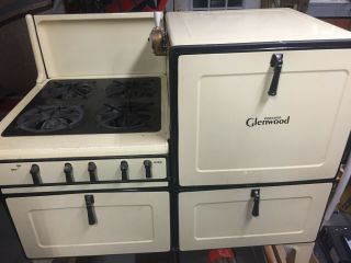 Gas Glenwood 4 Burner Kitchen Stove With Oven,  Broiler And Storage