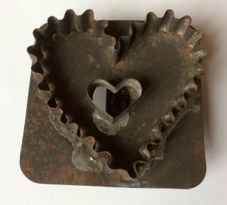 Antique Tin Double Heart Dark Patina Folk Art Cookie Cutter Aafa Crimped Edges