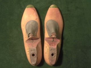 VINTAGE PAIR 1954 Wood Size 11 - 1/2 C WOODRIGHT G392 Shoe Factory Lasts D - 36 2