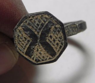 Zurqieh - Aa7437 - Holy Land.  Iron Age 100 - 900 B.  C.  Bronze Ring.