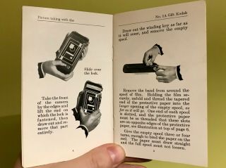 Outstanding 1A Gift Kodak Camera with cedar box & RARE instruction booklet 11