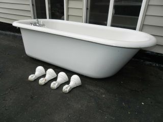 VINTAGE Antique Cast Iron Claw Foot Tub Bathtub 60 