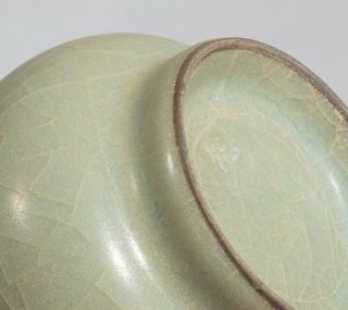 Chinese Antique Celadon Porcelain Vase 8