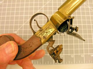 Early 19th c Flintlock Tinder - lighter English Military Armoral Engraving 8